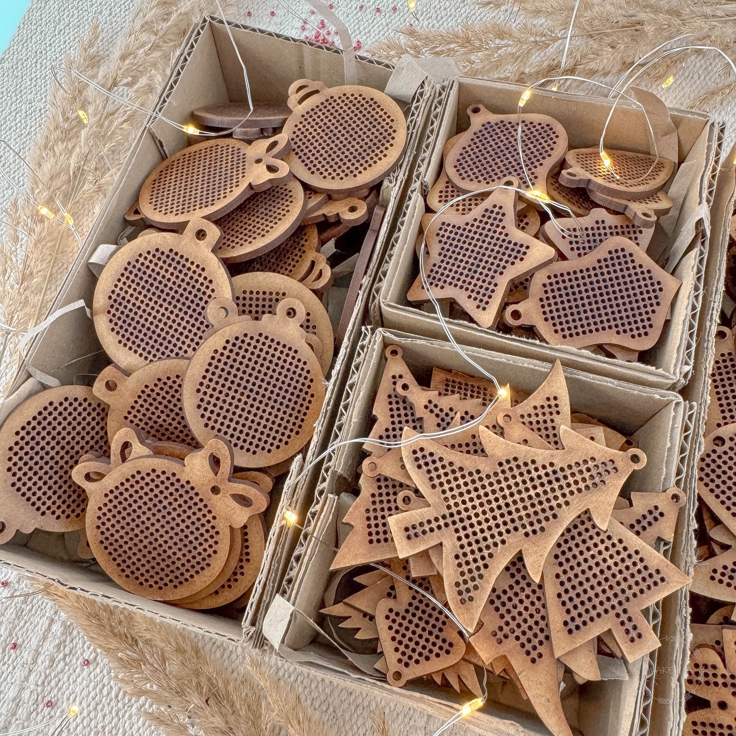 Wooden Cross Stitch Blank Base Embroidery Christmas Tree Ornaments Decorations Pendant DIY Jewelry Gift Bead Thread Needlecraft Shape Butterfly Style SetL9