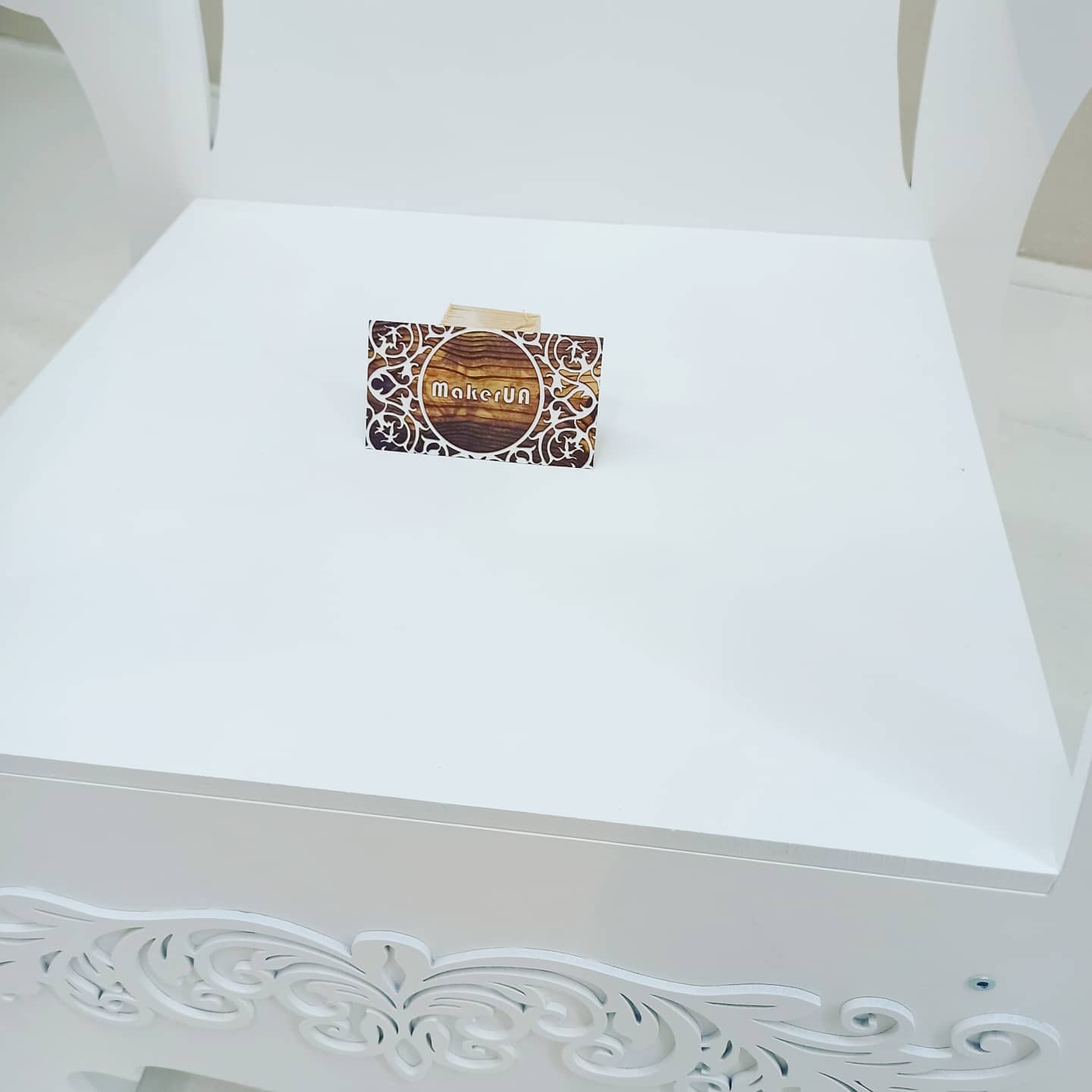 Wooden Throne Chair 08 birthday party decoration girl boy baby shower wood event party prop shop photo booth arch white pink big large king queen frozen winter style - MakerUA