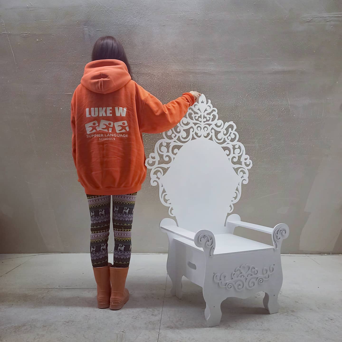 Wooden Throne Chair 07 birthday party decoration girl boy baby shower wood event party prop shop photo booth arch white pink big large king queen frozen winter style - MakerUA