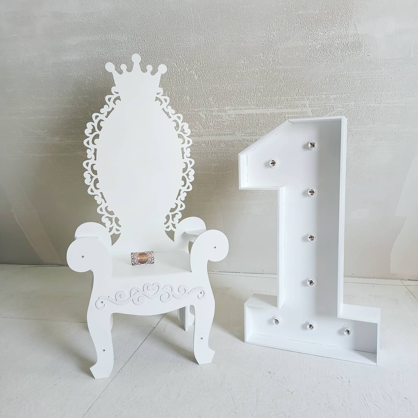 Wooden Throne Chair 05 birthday party decoration girl boy baby shower wood event party prop shop photo booth arch white pink lace laser cut style - MakerUA