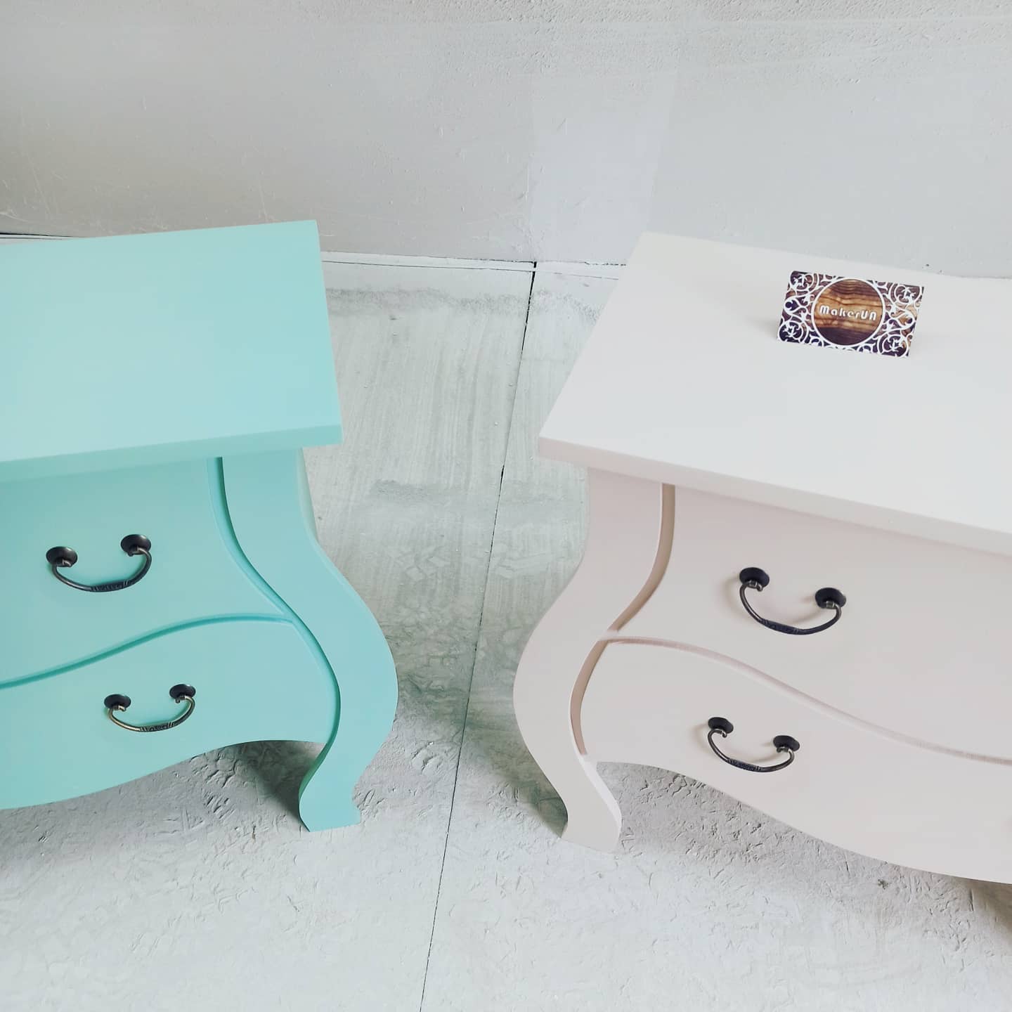 Decorative cabinet table stand not open - MakerUA