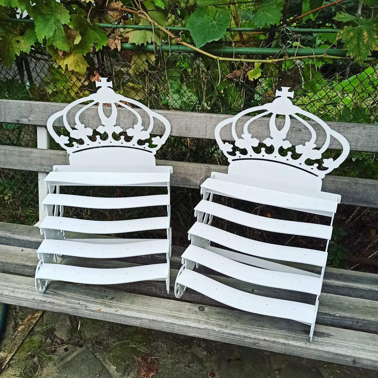 Candy bar sweet stand cake parties birthday wedding table decorations buffet coach carriage cart party delights cupcake tray white treats decor - MakerUA