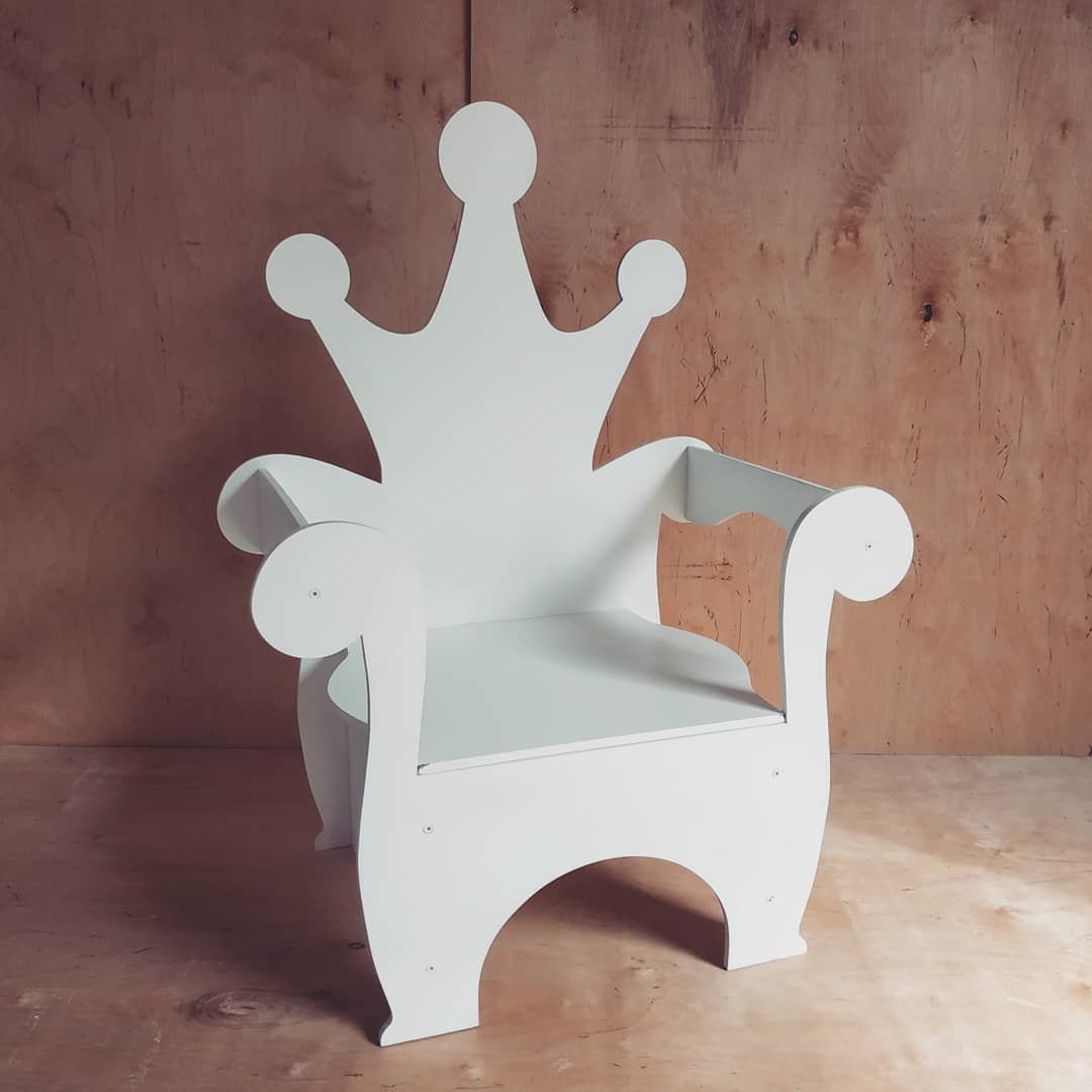 Wooden Throne Chair 03 birthday party decoration girl boy baby shower wood event party prop shop photo booth arch white pink blue crown kids furniture - MakerUA