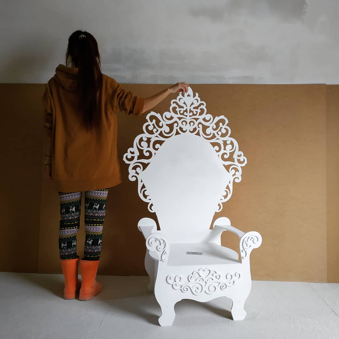 Wooden Throne Chair 07 birthday party decoration girl boy baby shower wood event party prop shop photo booth arch white pink big large king queen frozen winter style - MakerUA