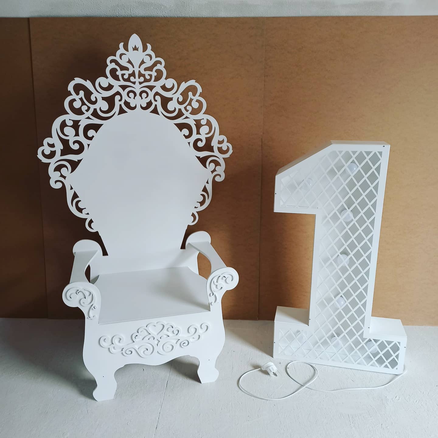 Wooden Throne Chair 07 birthday party decoration girl boy baby shower wood event party prop shop photo booth arch white pink big large king queen frozen winter style - MakerUA