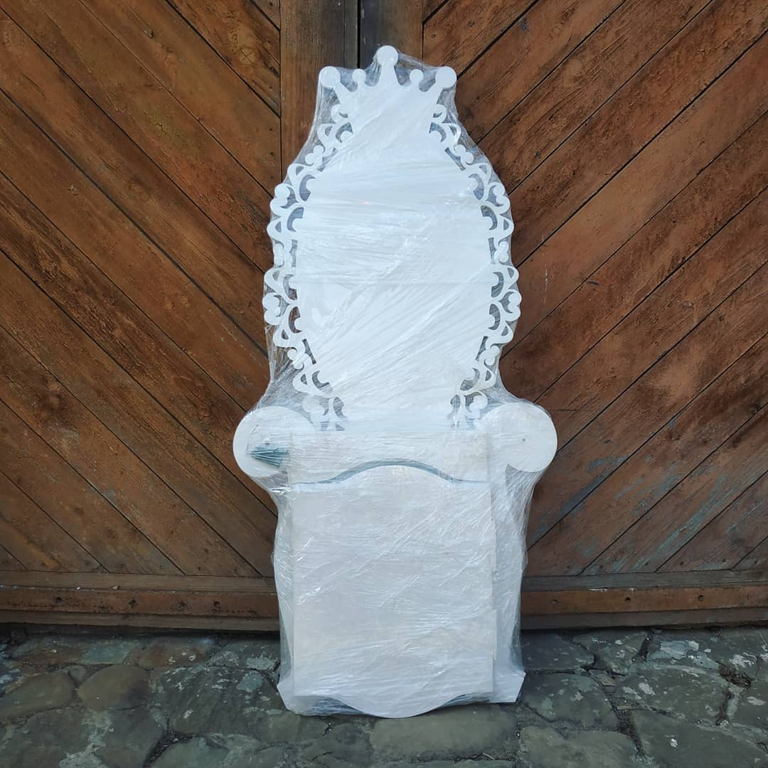 Wooden Throne Chair 05 birthday party decoration girl boy baby shower wood event party prop shop photo booth arch white pink lace laser cut style - MakerUA