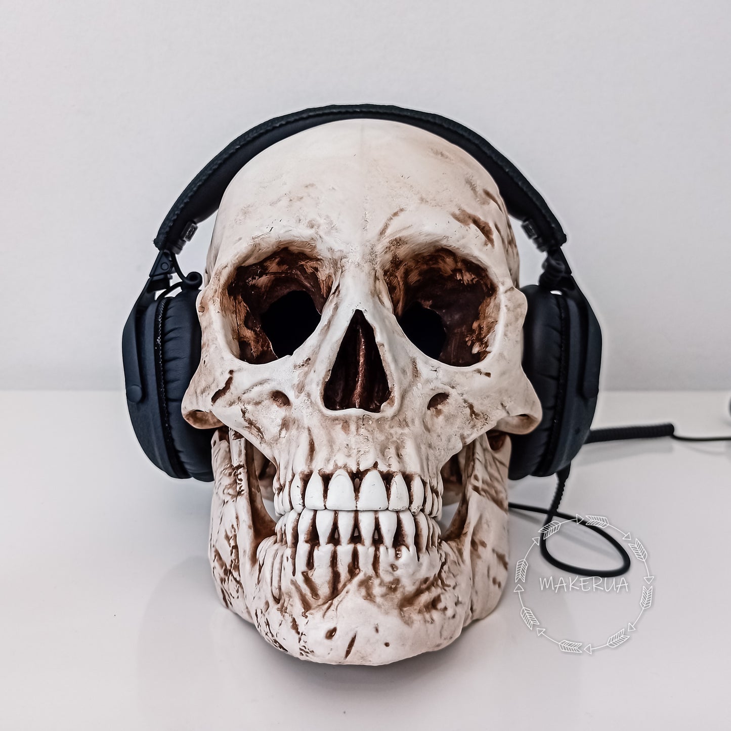Human Skull decor 3d printed head teeth bone skeleton anatomy excavation body game room table hat cap stand statue sculpture decorations - MakerUA