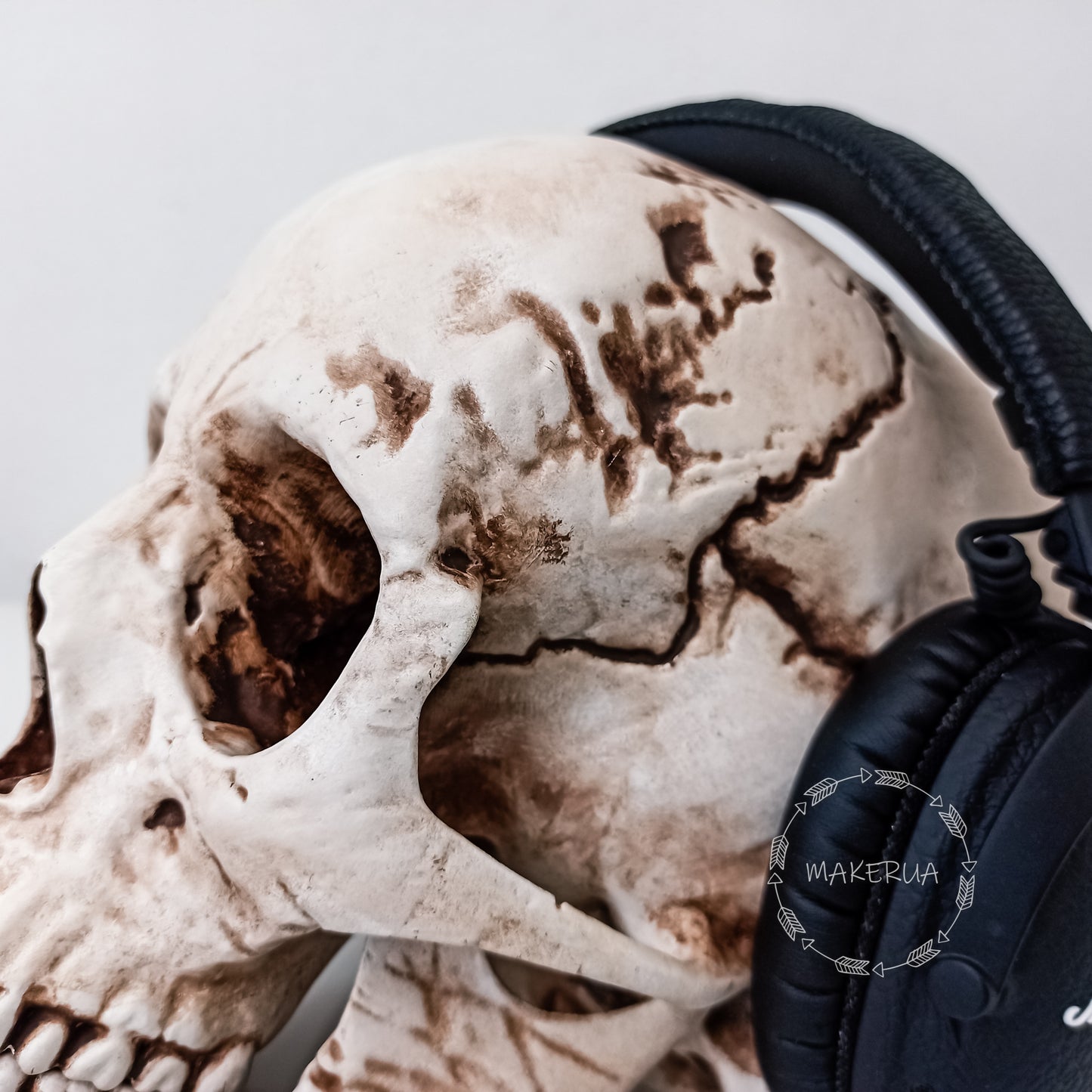 Human Skull decor 3d printed head teeth bone skeleton anatomy excavation body game room table hat cap stand statue sculpture decorations - MakerUA