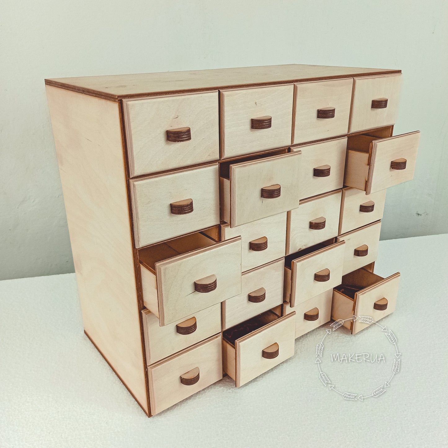 Wooden box - MakerUA