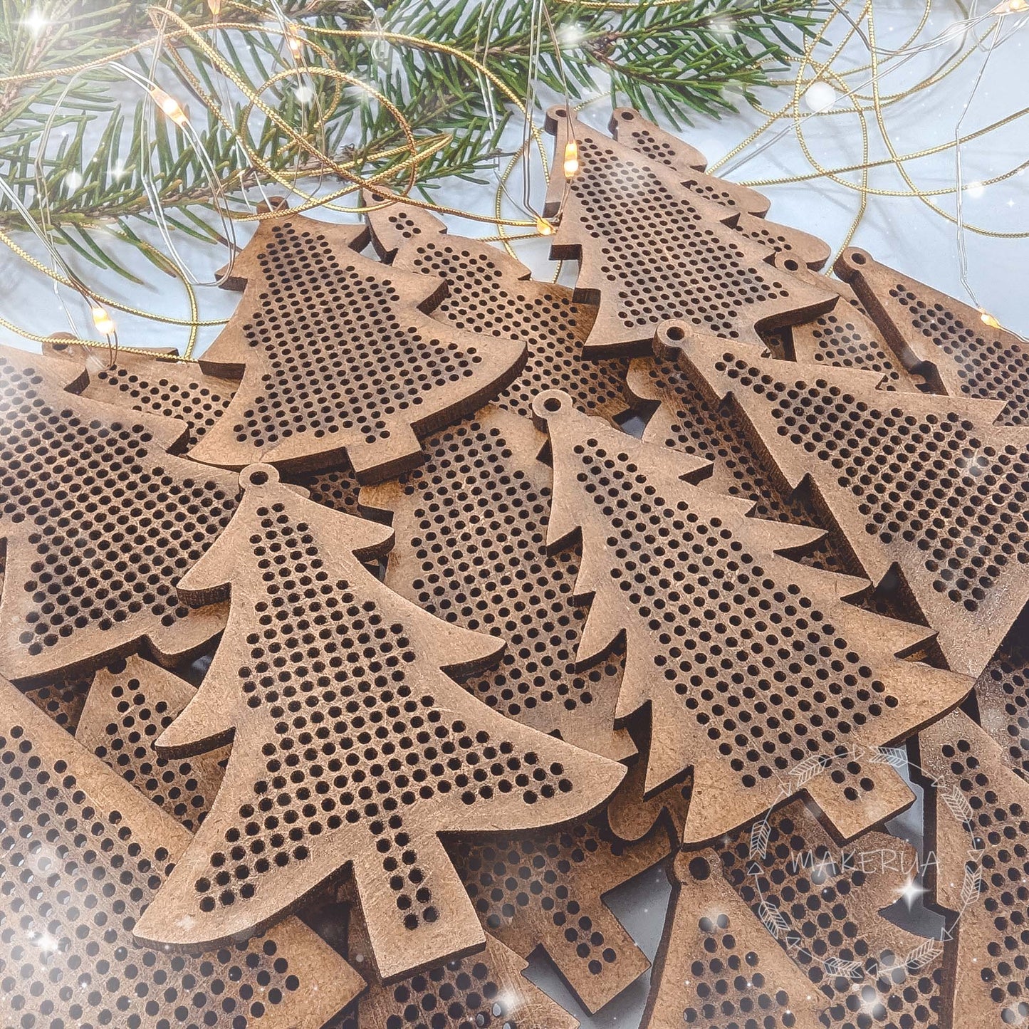 Wooden Cross Stitch Blank Base Embroidery Christmas Ornaments Decorations Pendant Shape for DIY Jewelry Gift Wood Bead Thread Needlecraft Style NY SetD1