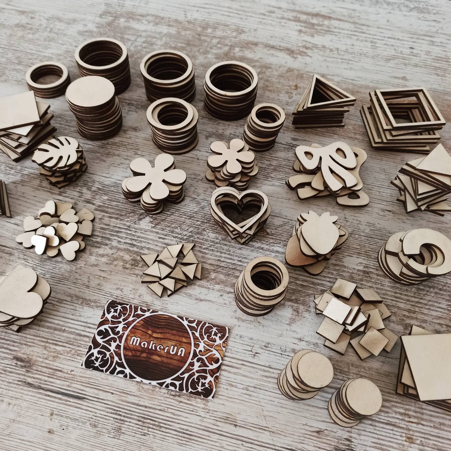 50pcs craft shapes creativity cutout diy unfinished unpainted mini jewelry earrings macrame ornaments needlework shaped eco natural plywood wood wooden embellishment plaques decorations decor