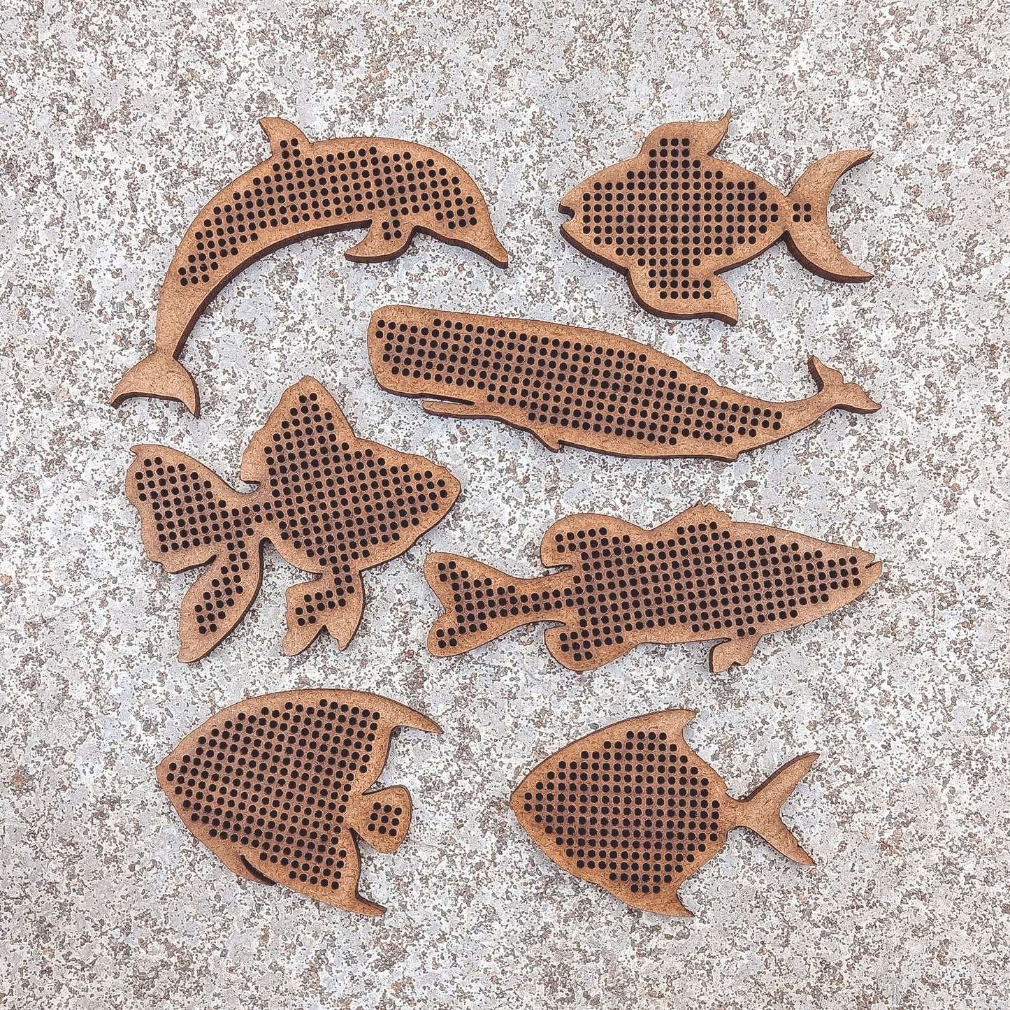 Set of 7 Cross Stitch Blank fish whale dolphin embroidery decorations pendant wooden shapes for DIY jewelry cute gift wood bead hobby thread home decor ornaments needlecraft style